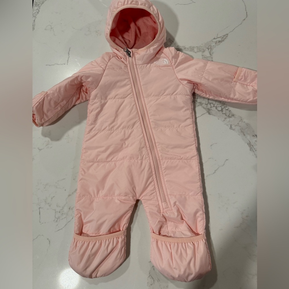 The North Face Infant Kid's Cozy Bunting One Piece, Pink Salt - 3-6 months